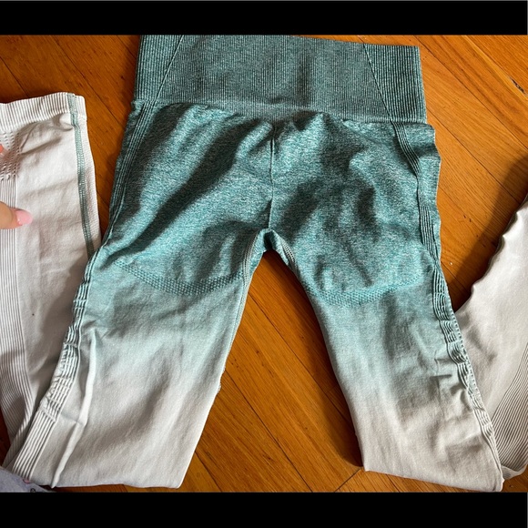 Gymshark Ombre Leggings - Picture 2 of 3